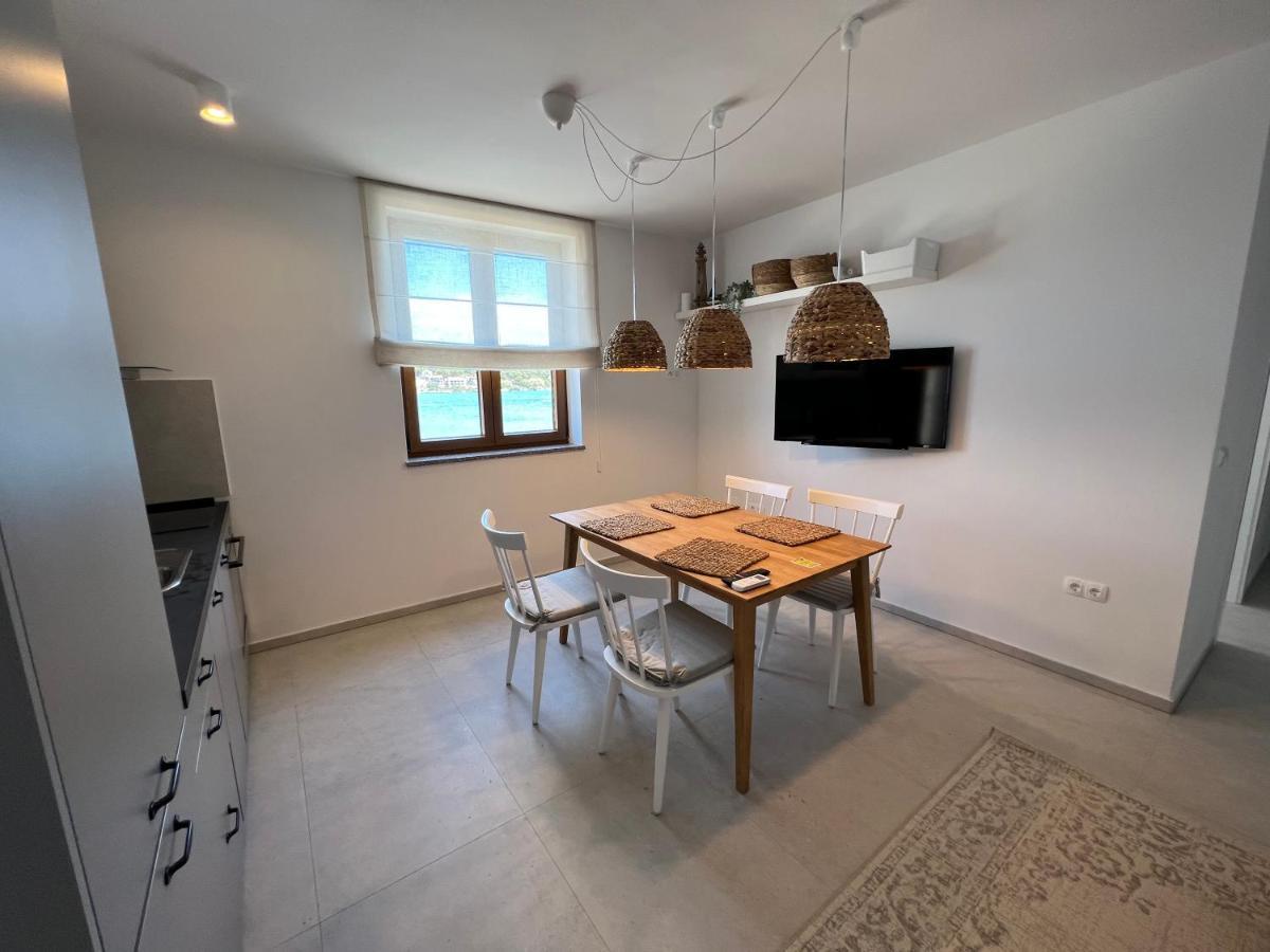 Apartment Suzana Tisno Exterior foto